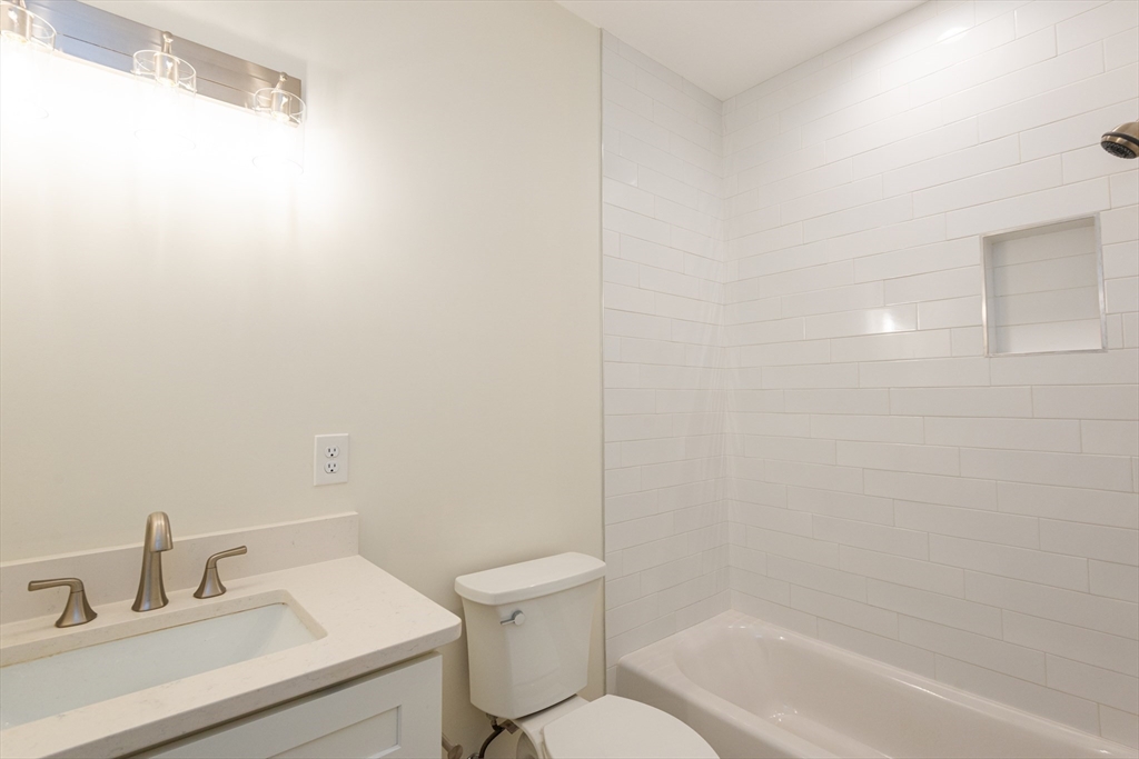 5 Woodside Street # 1 Unit: 5-1