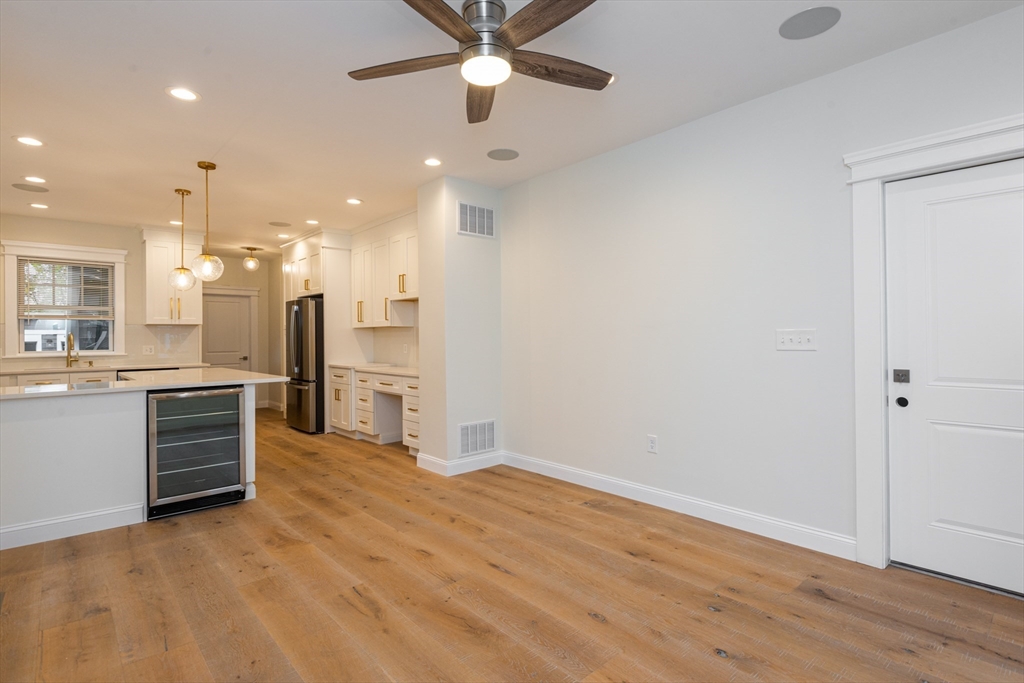 5 Woodside Street # 1 Unit: 5-1