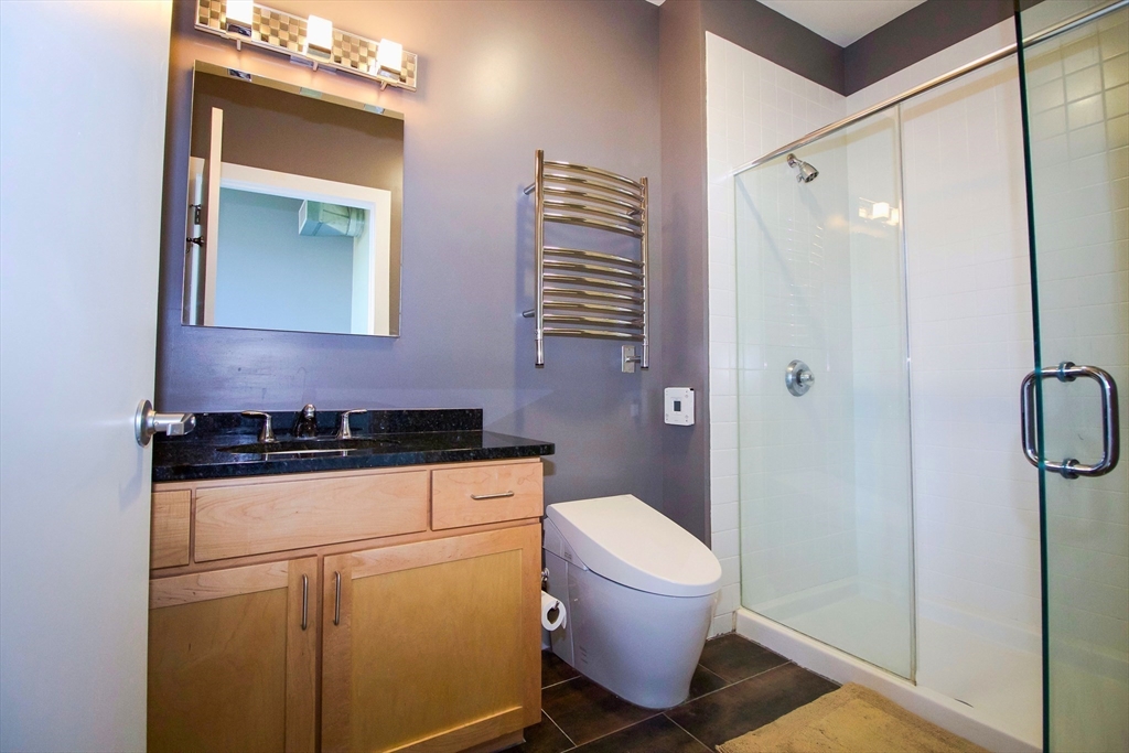 51 Lafayette St # 208