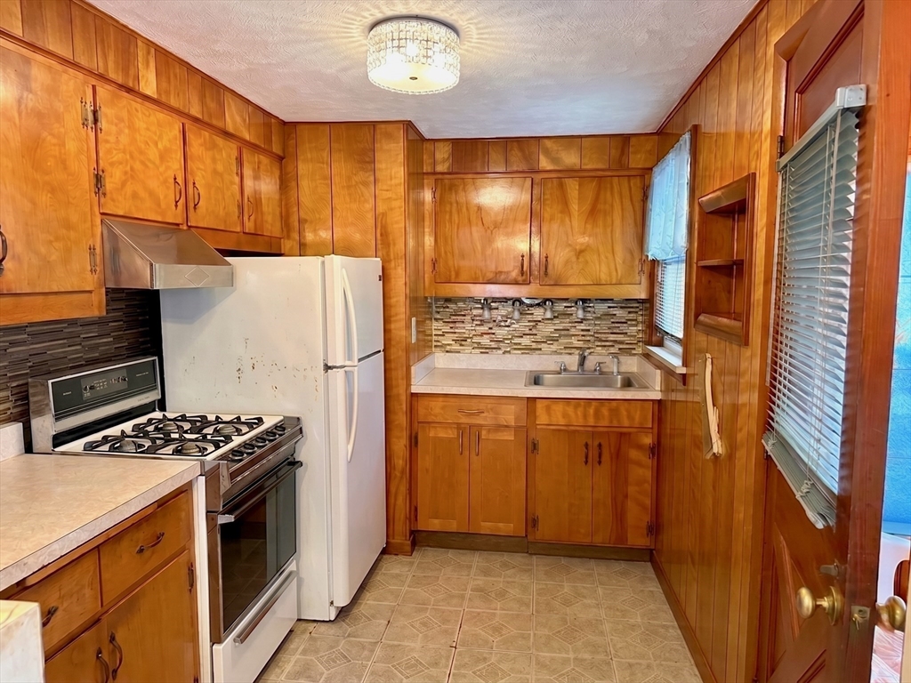 6 Atwood St
