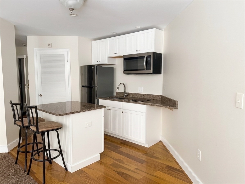 289 Essex St # 102