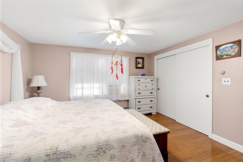 15 Barnes Circle
