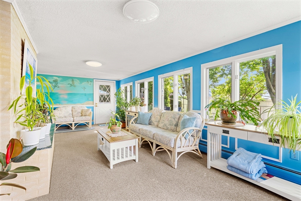15 Barnes Circle