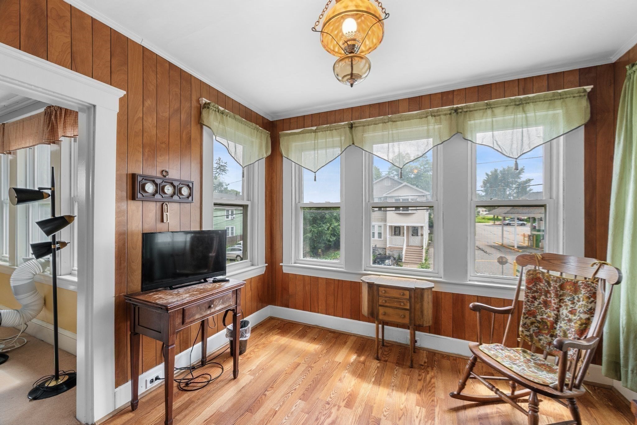 147-149 Oakland Ave