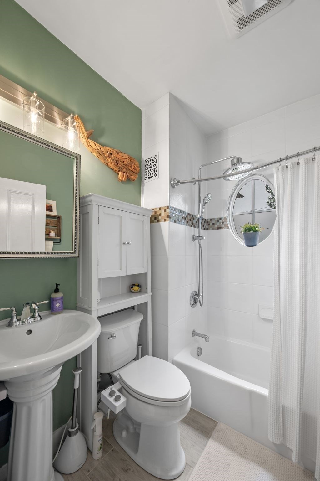 12 Linden St # 4
