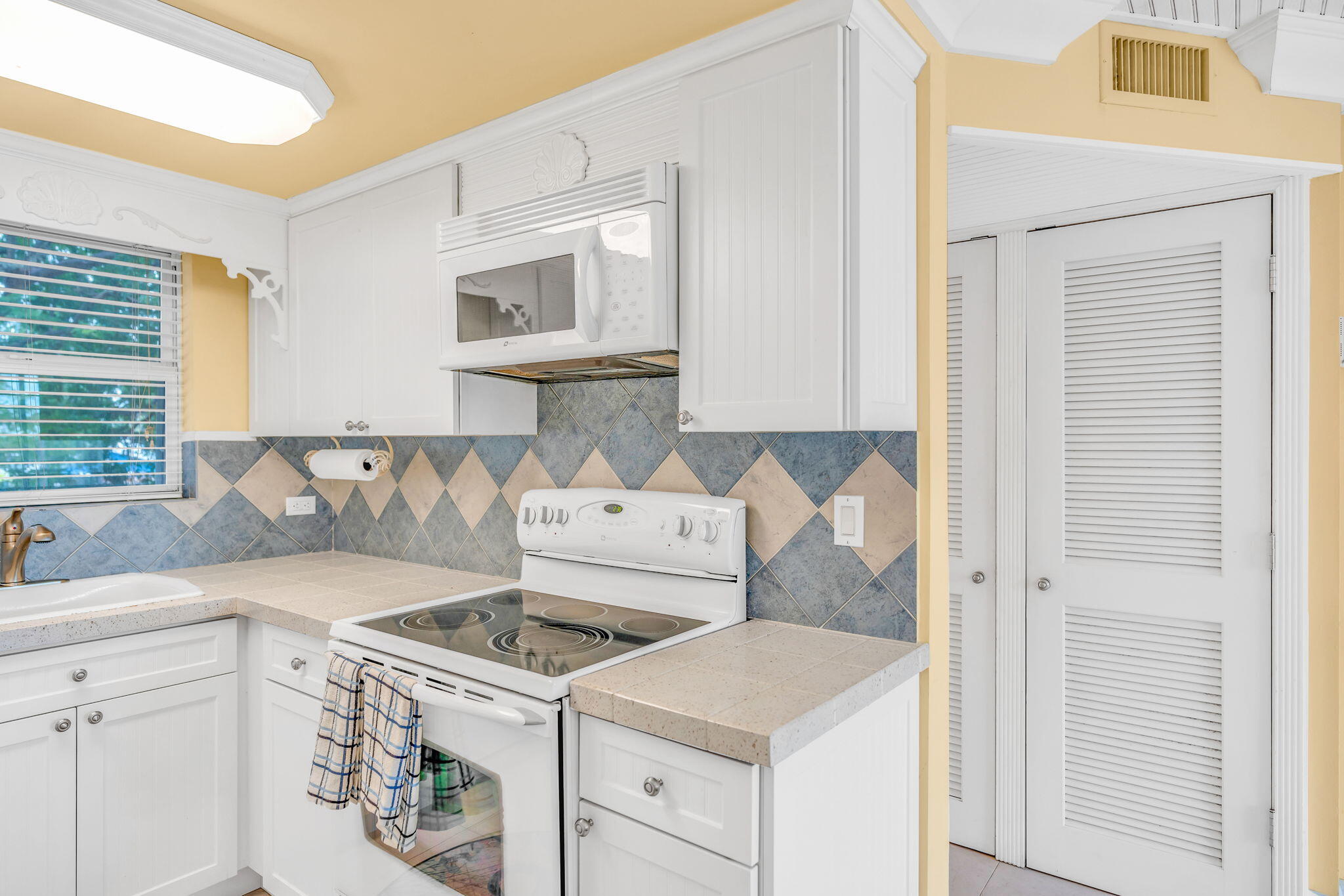 200 Harborview Drive 101