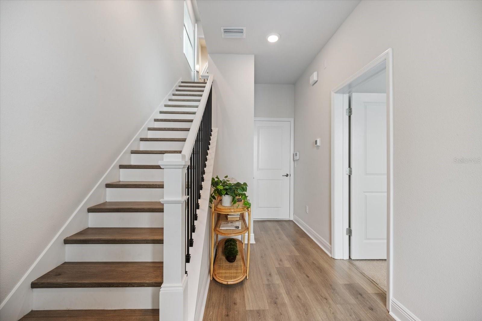 2462 MANGUM CT #2462