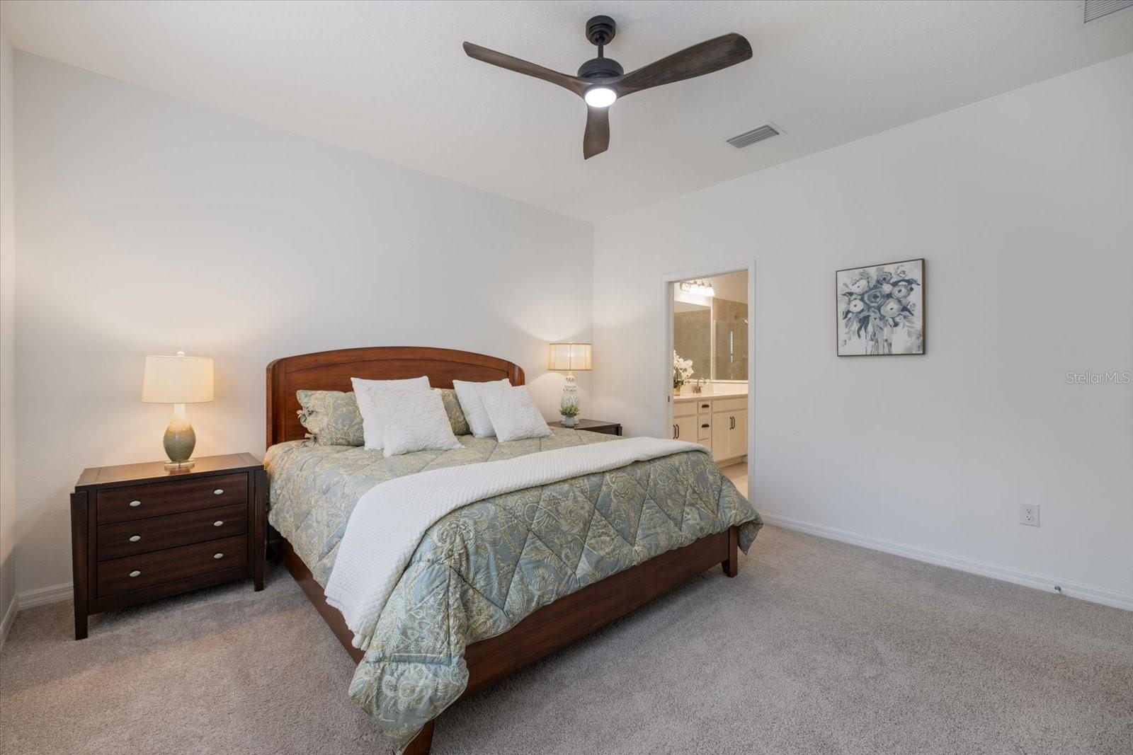 6077 AMBERLY DR