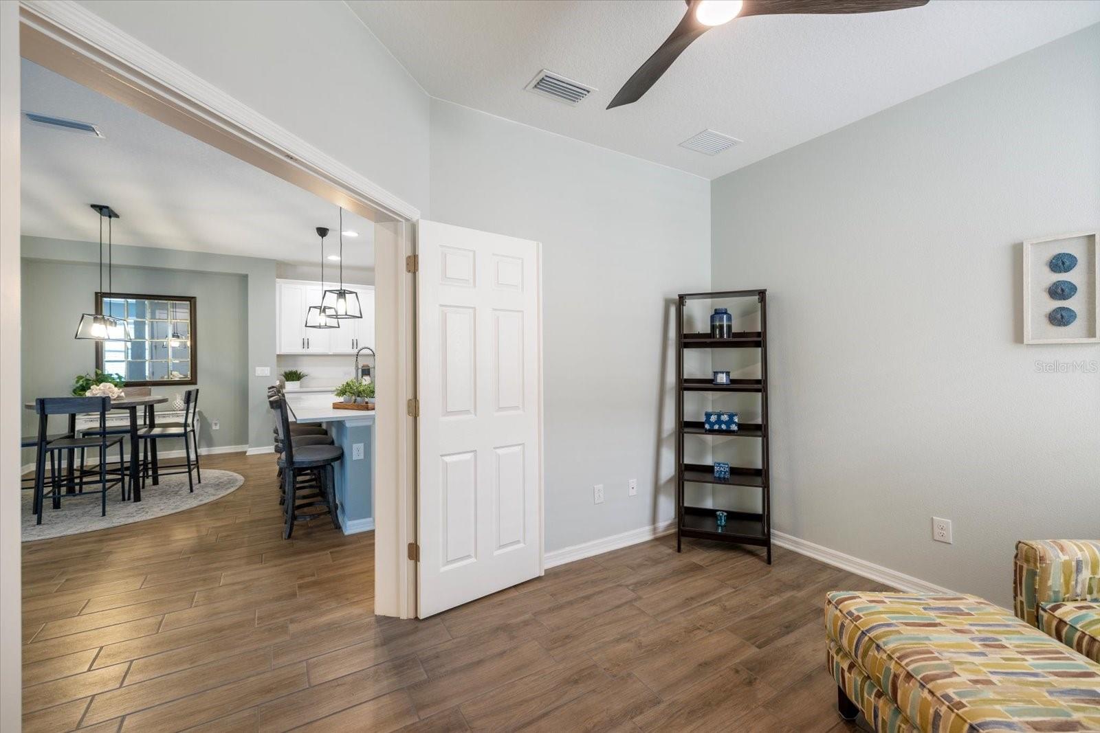 6077 AMBERLY DR