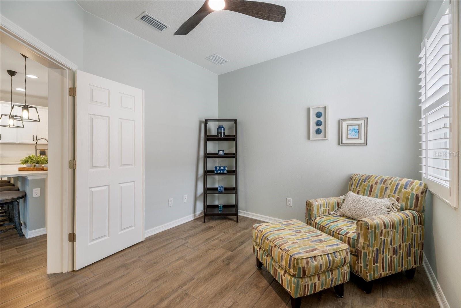 6077 AMBERLY DR