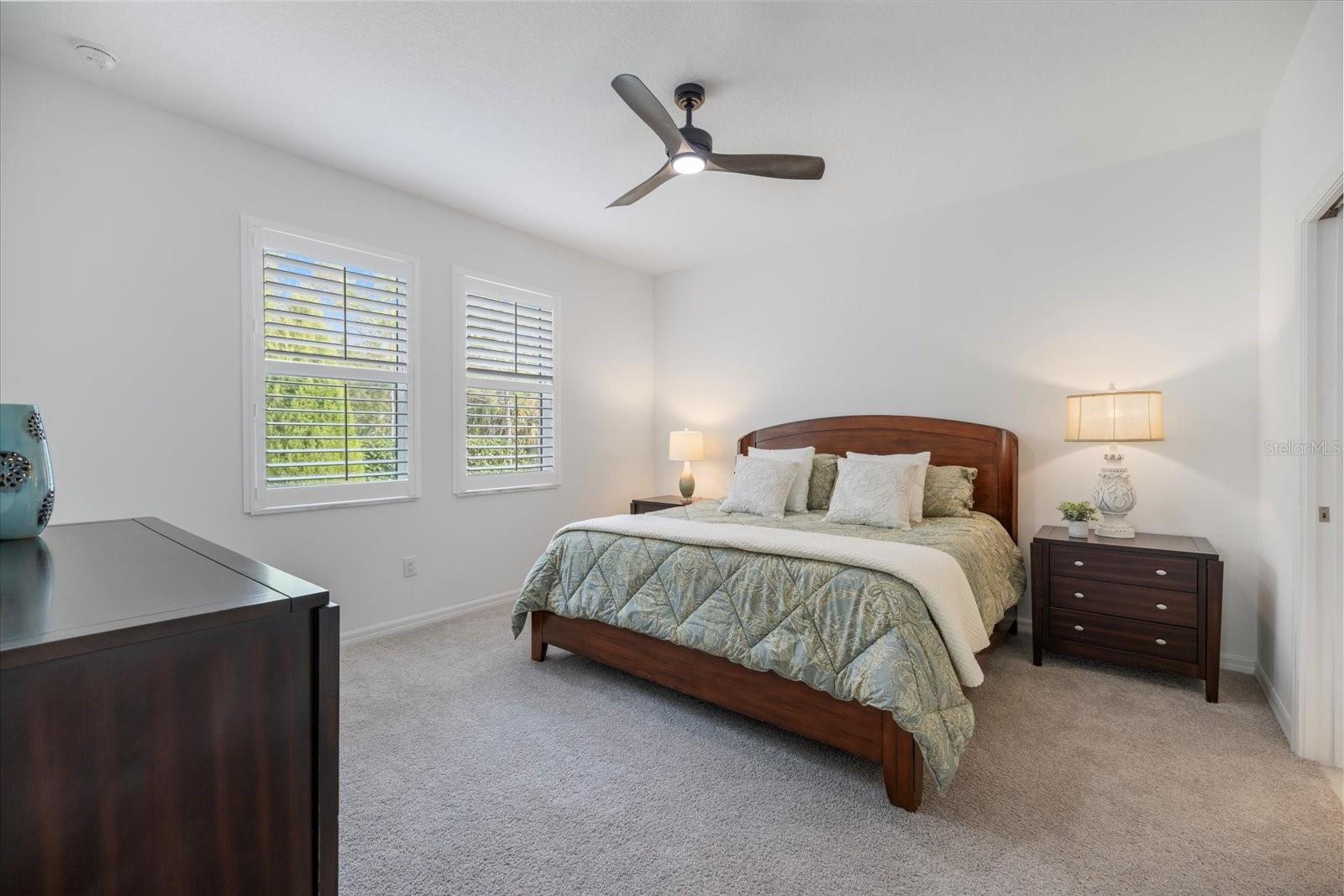 6077 AMBERLY DR