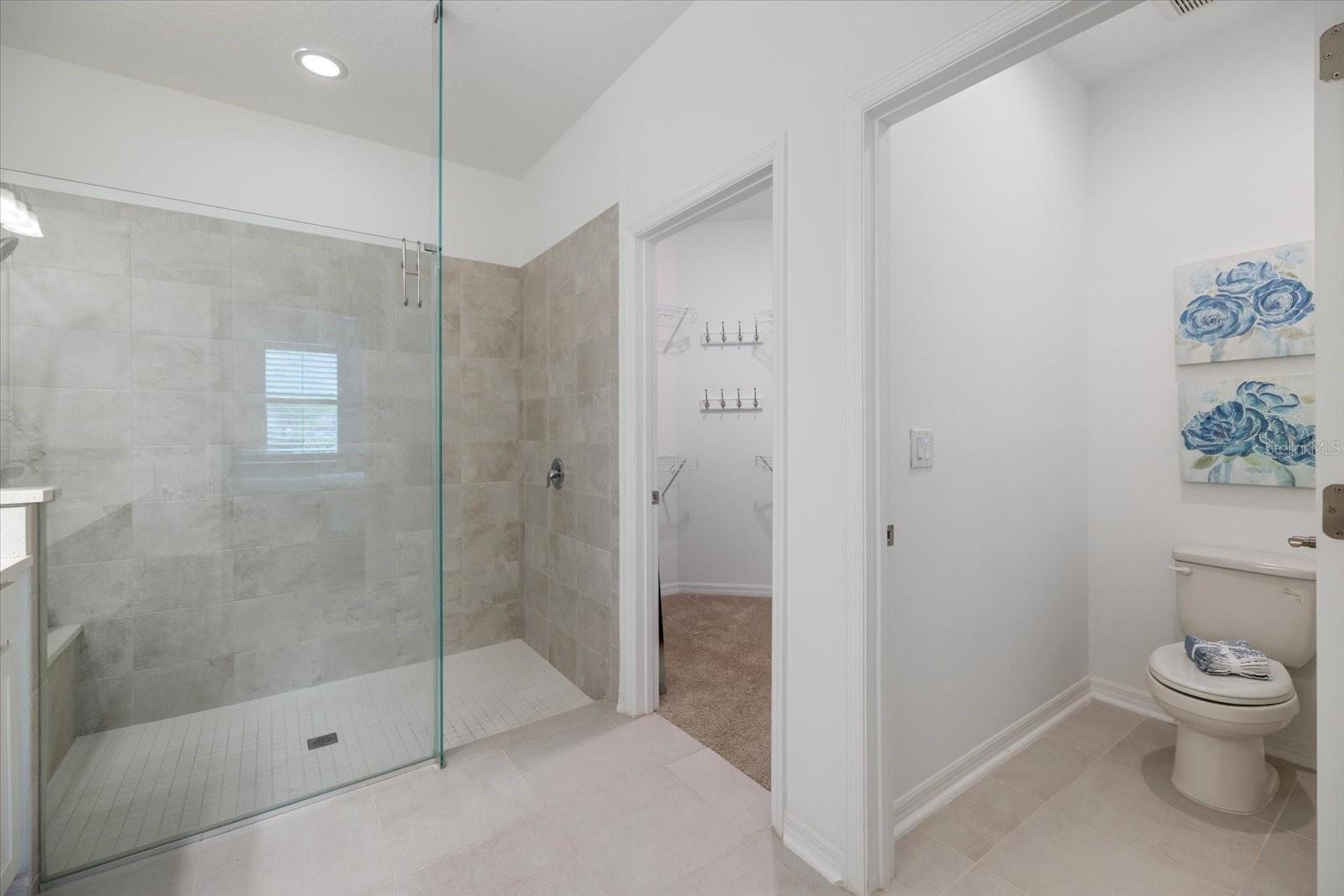 6077 AMBERLY DR