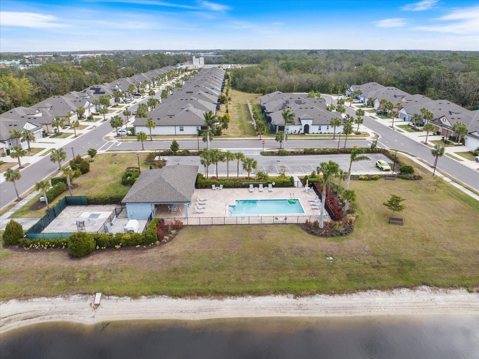 6077 AMBERLY DR