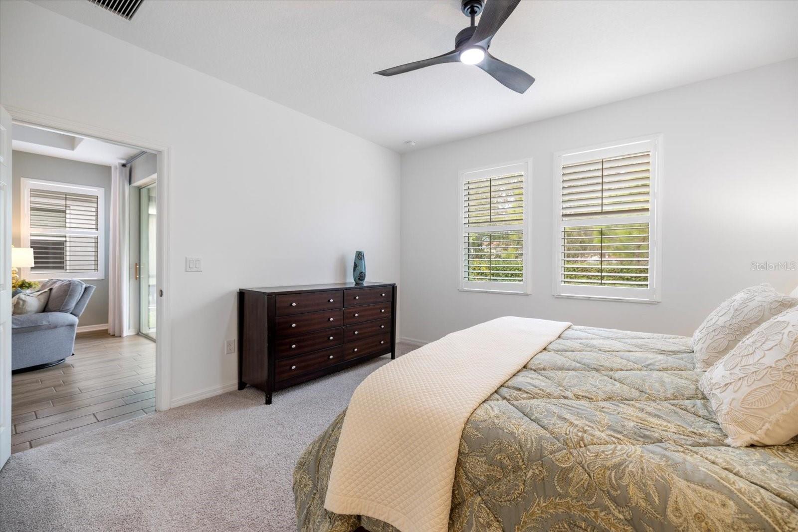 6077 AMBERLY DR