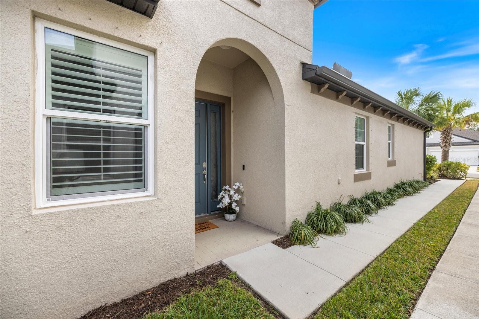 6077 AMBERLY DR