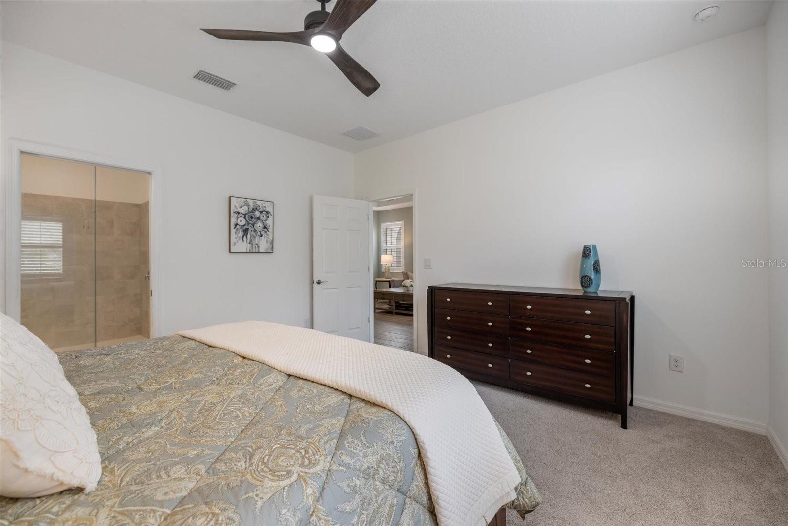 6077 AMBERLY DR