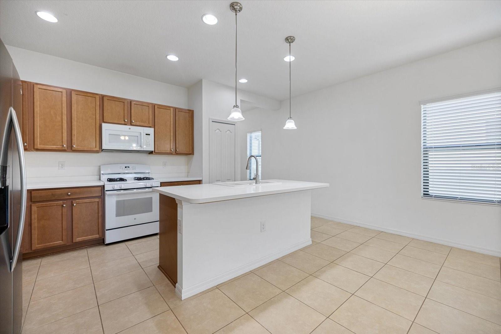229 LIVORNO WAY