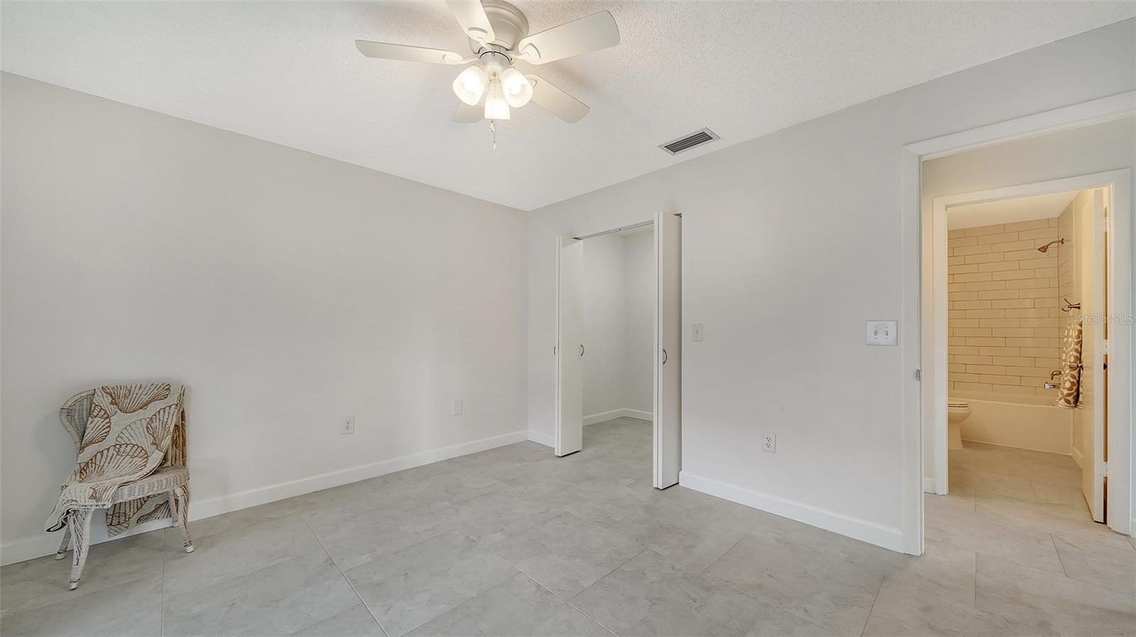 6467 CARRINGTON CIR #43