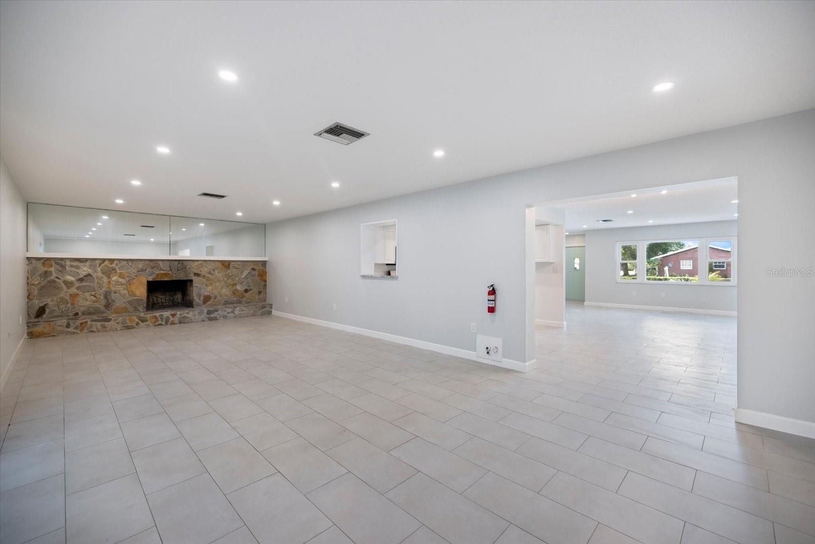 1169 CARMELLA CIR