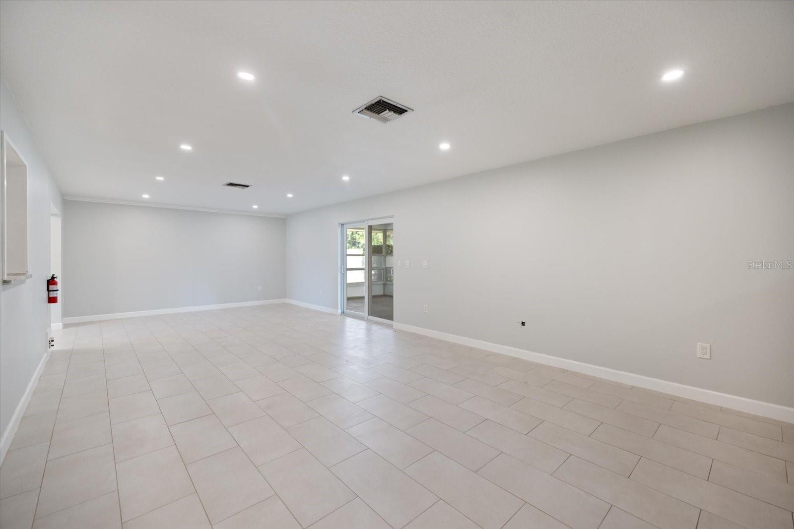 1169 CARMELLA CIR