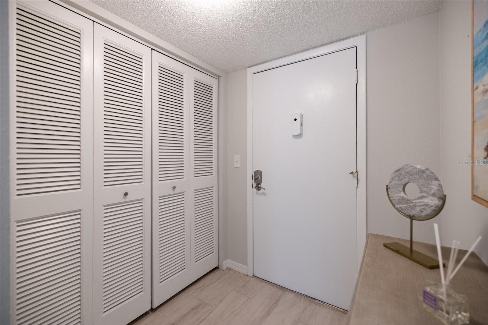 1604 STICKNEY POINT RD #4-102