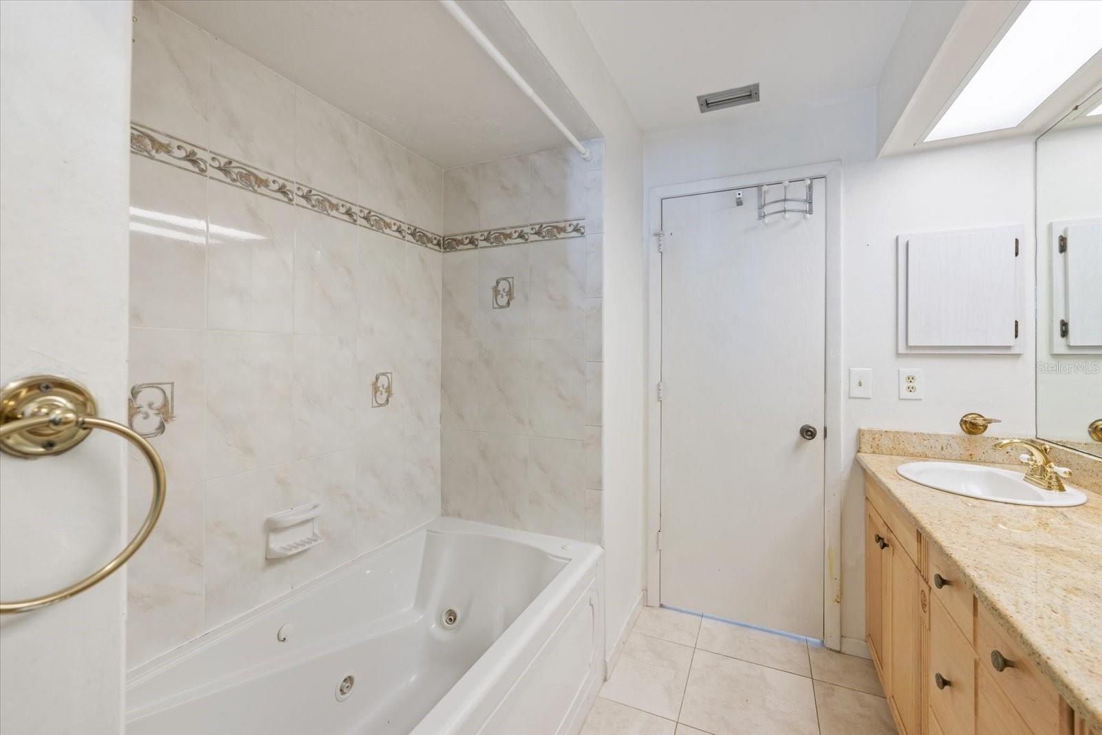 5151 OAKMONT PL