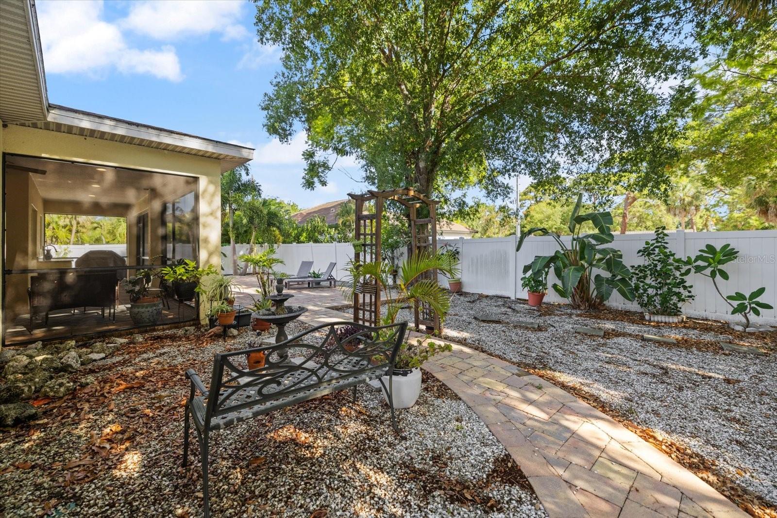 2339 DATURA ST