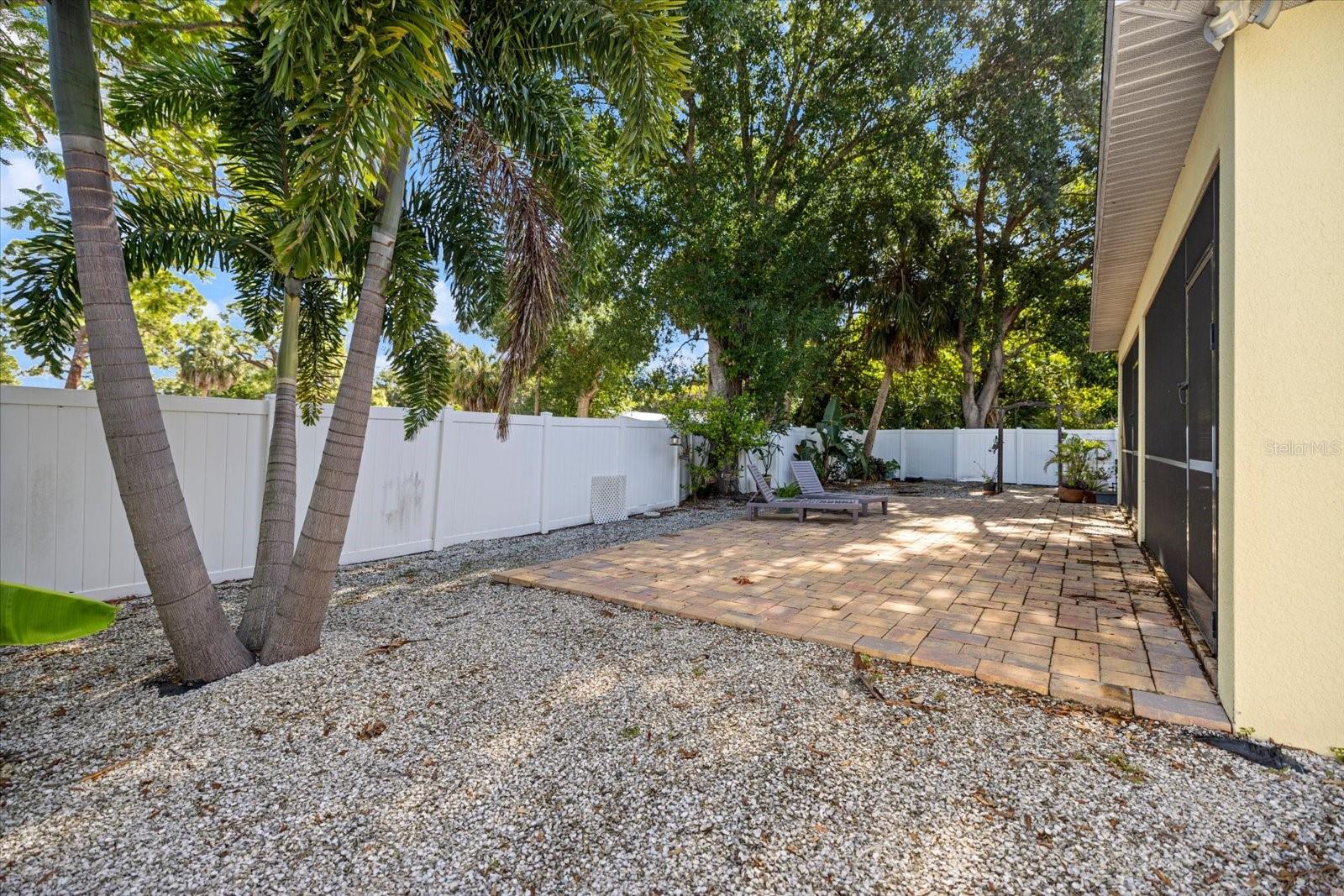 2339 DATURA ST