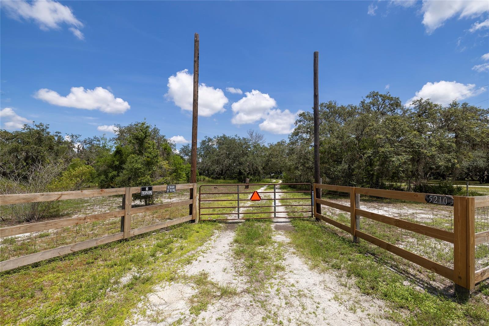 5210 WAUCHULA RD