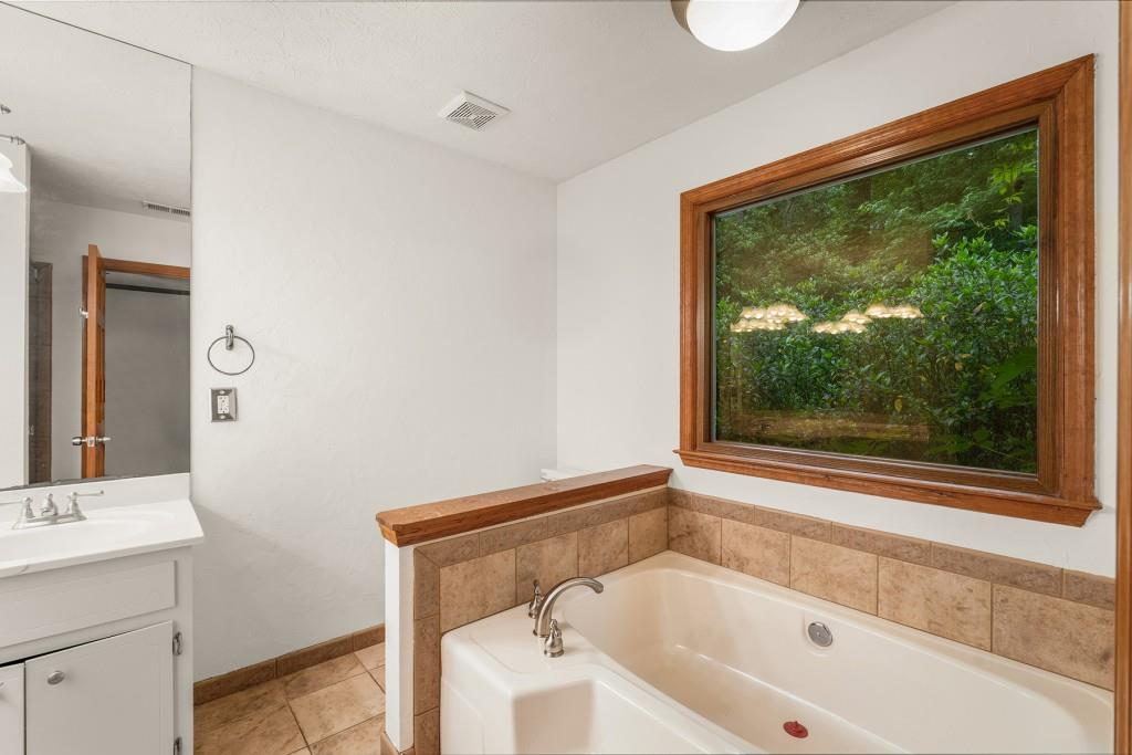 1282 Melton Drive SW