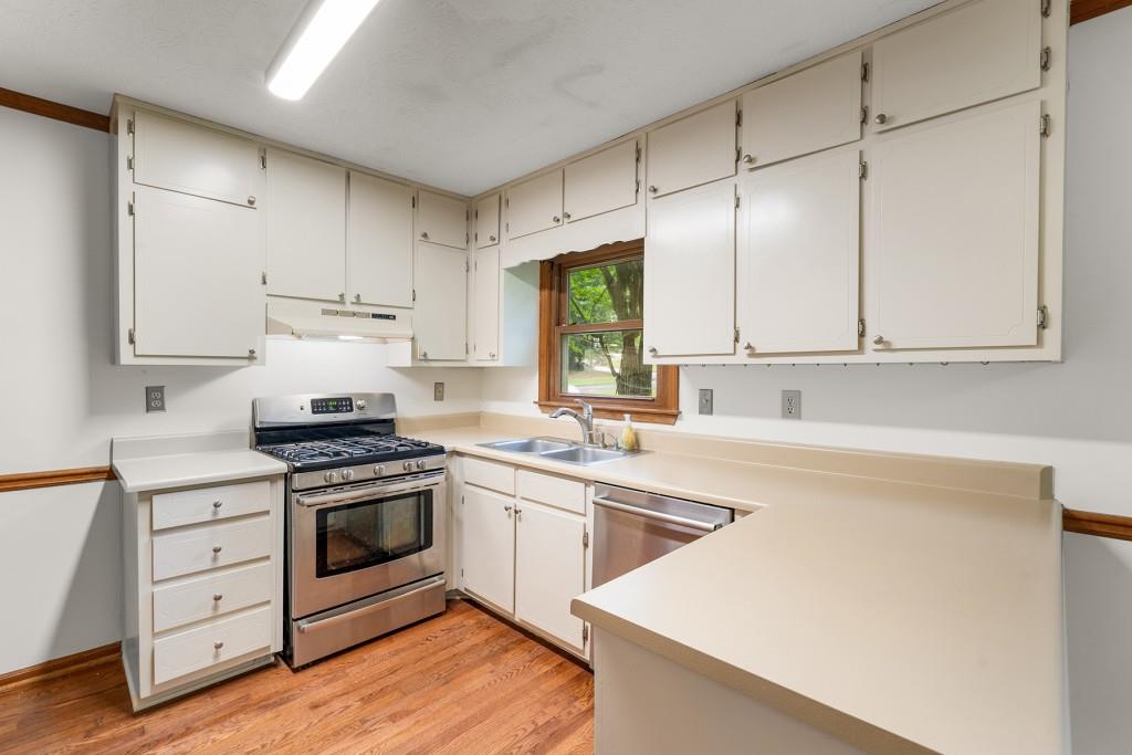 1282 Melton Drive SW