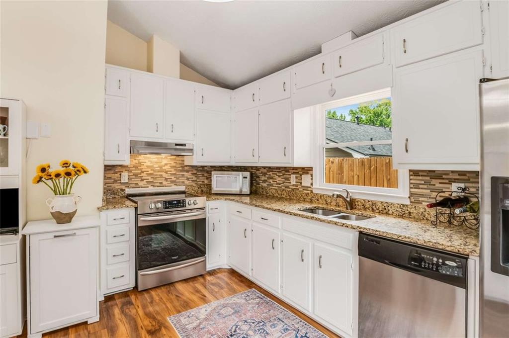 1117 CAPITAL CLUB Circle NE