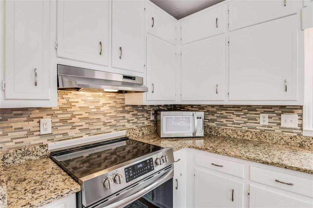 1117 CAPITAL CLUB Circle NE