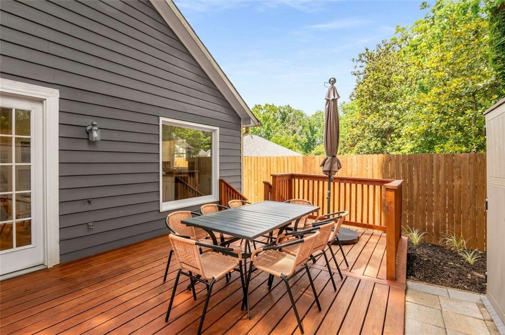 1117 CAPITAL CLUB Circle NE