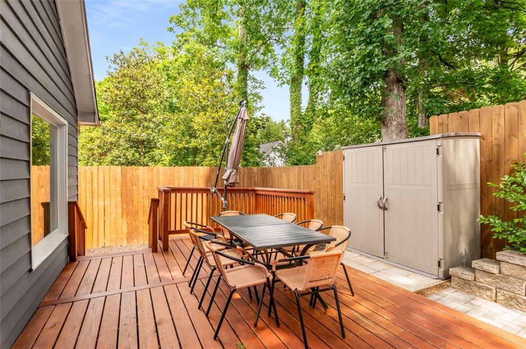 1117 CAPITAL CLUB Circle NE