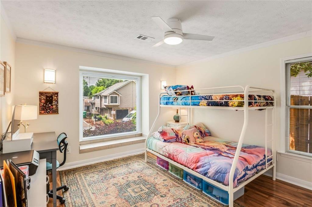 1117 CAPITAL CLUB Circle NE