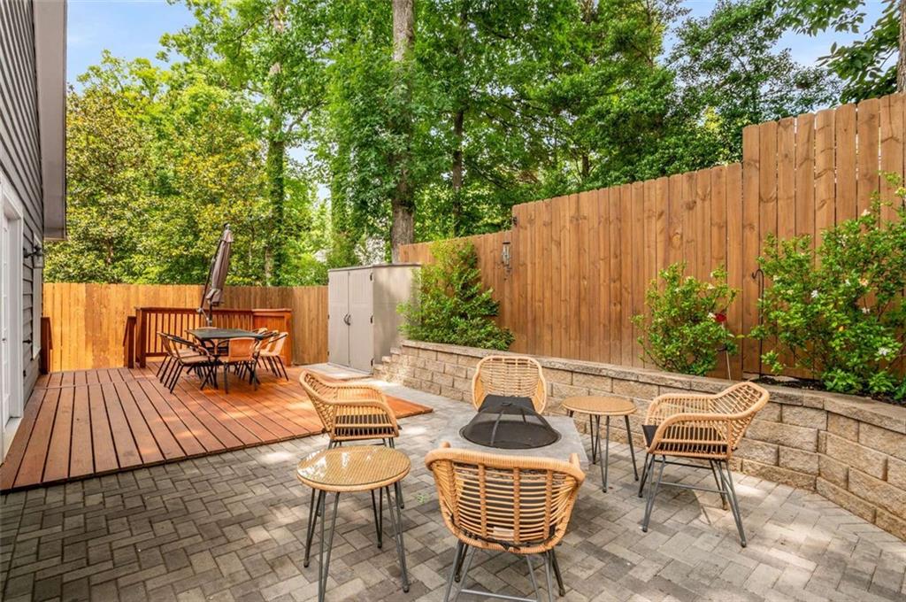 1117 CAPITAL CLUB Circle NE