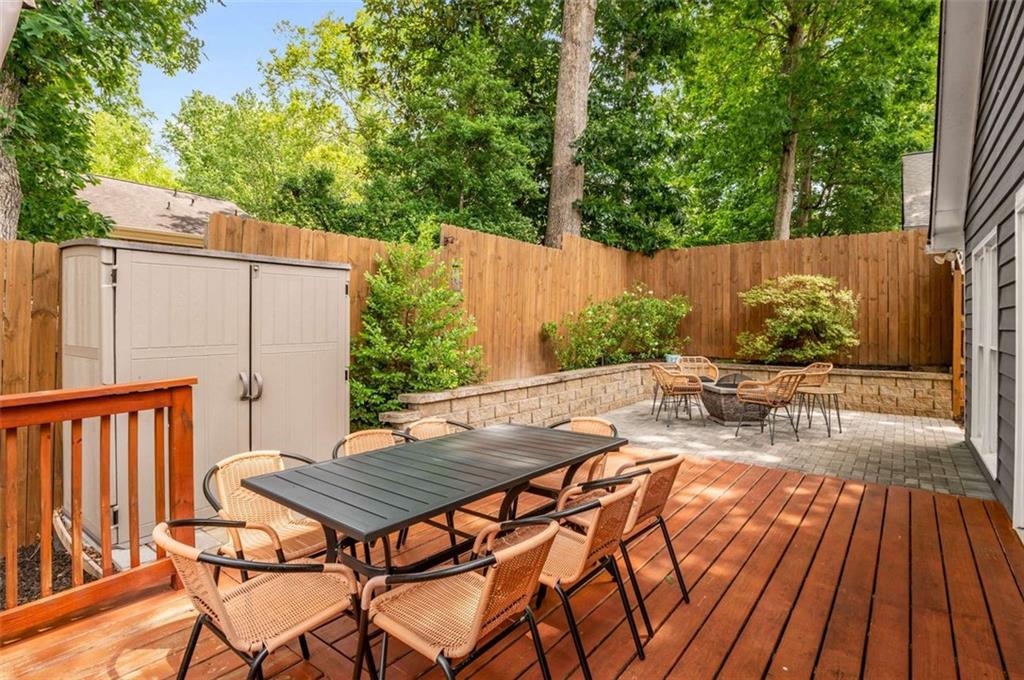 1117 CAPITAL CLUB Circle NE