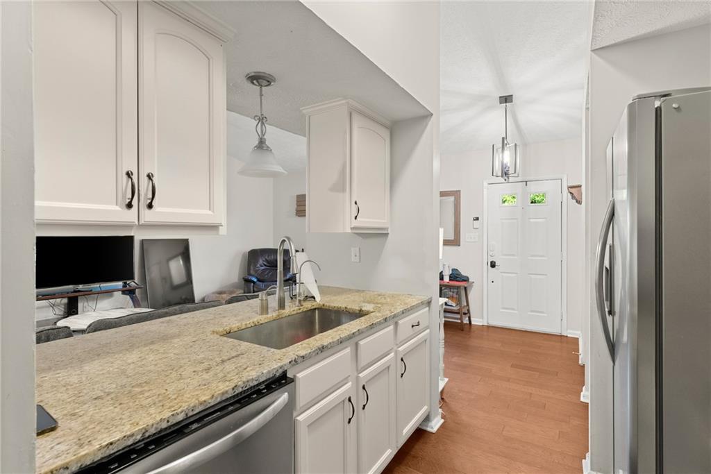 420 Hembree Forest Circle