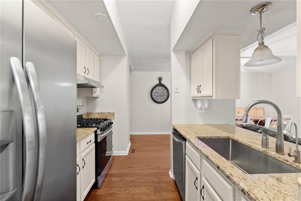 420 Hembree Forest Circle