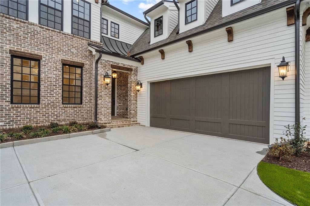 5115 Bandolino Lane