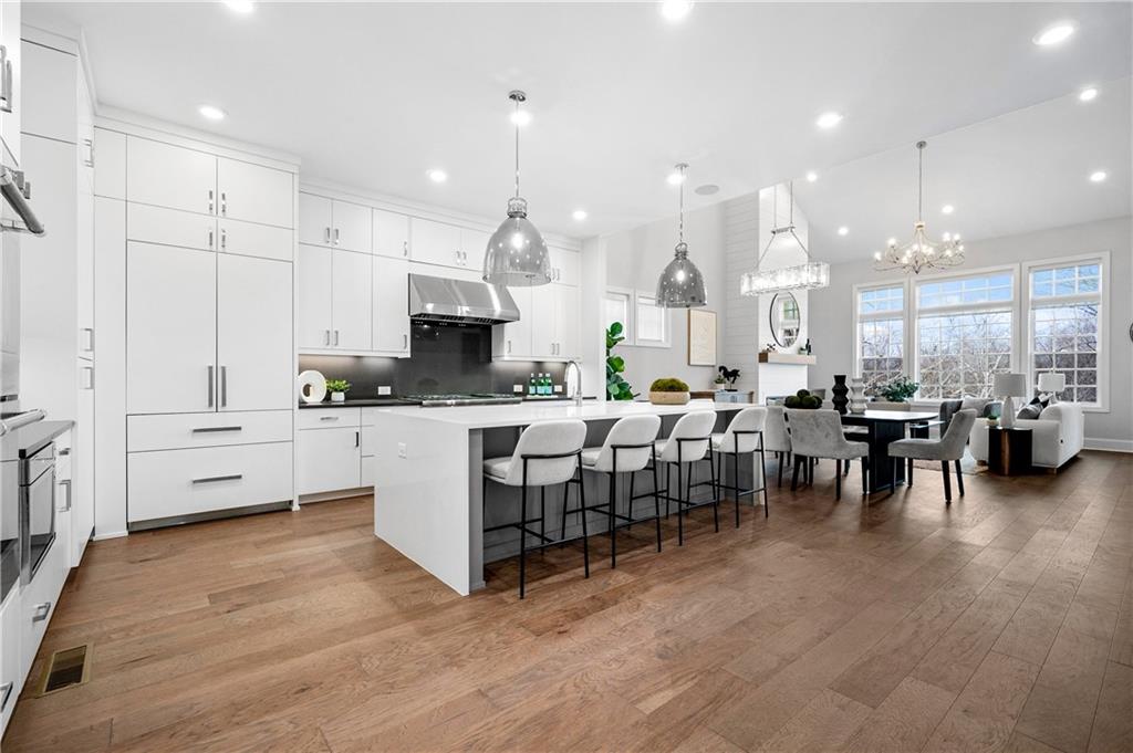 5115 Bandolino Lane