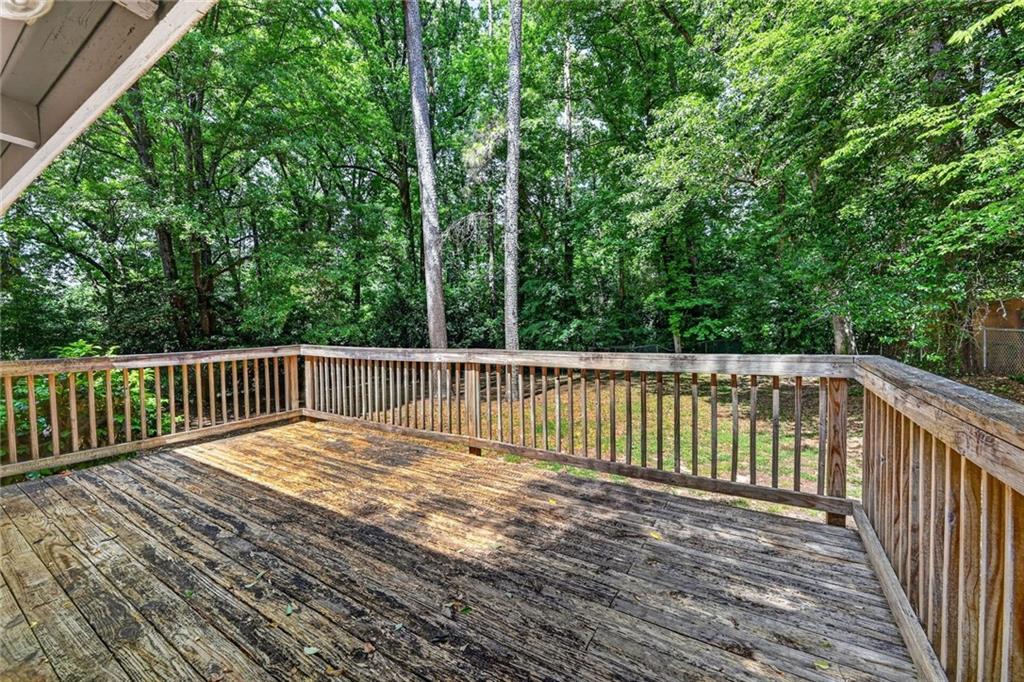 2462 Skyland Trail NE