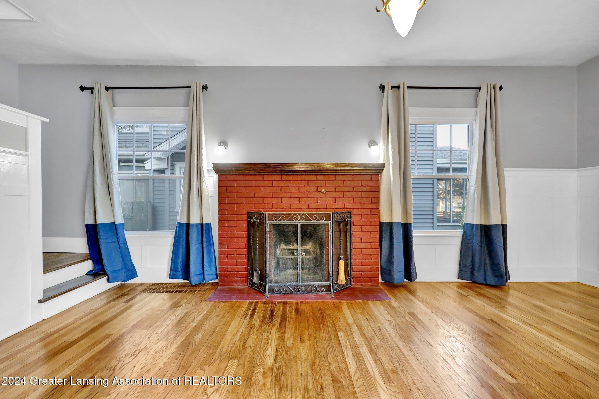 209 W North Street