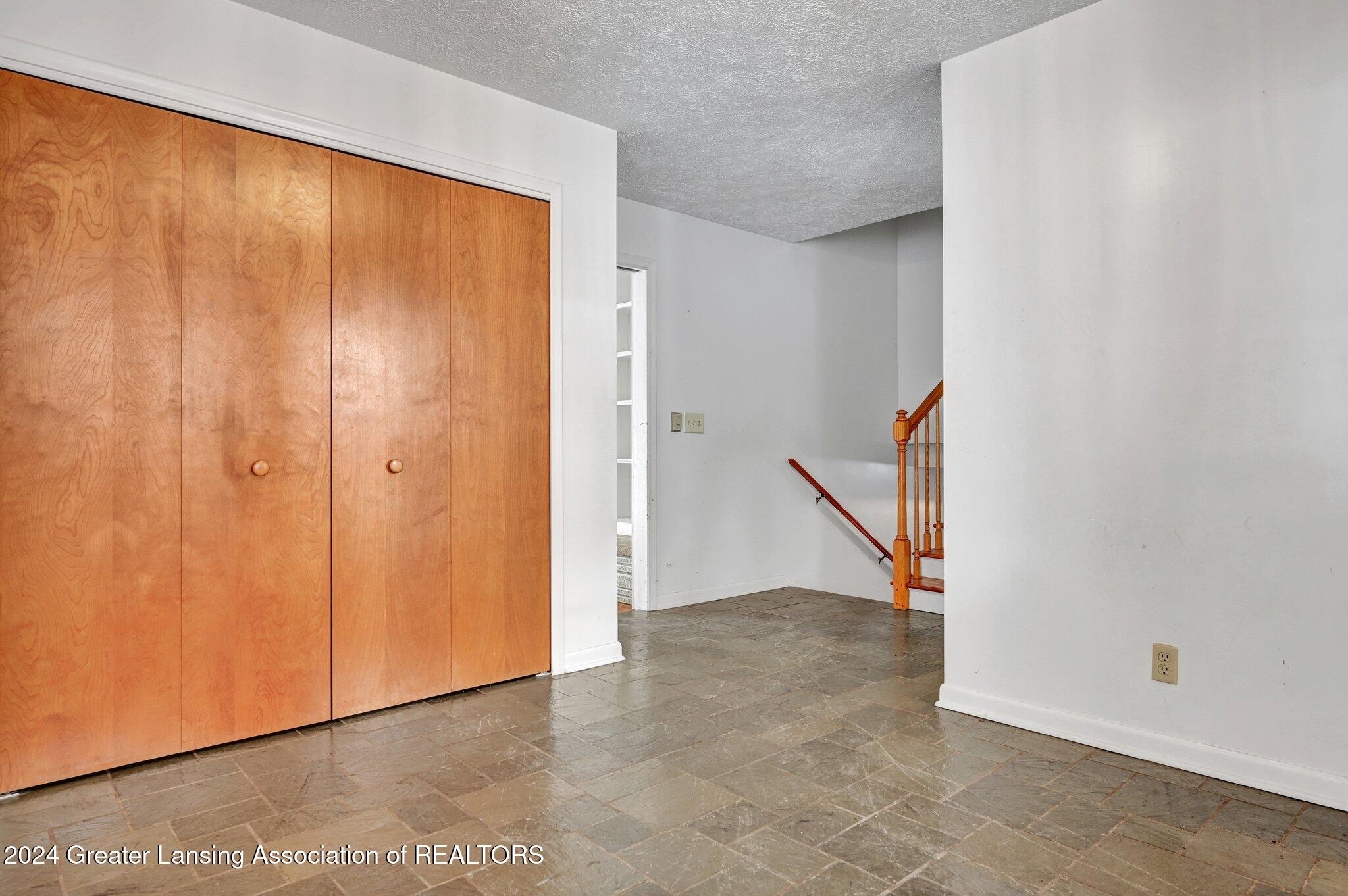 2610 Cochise Lane