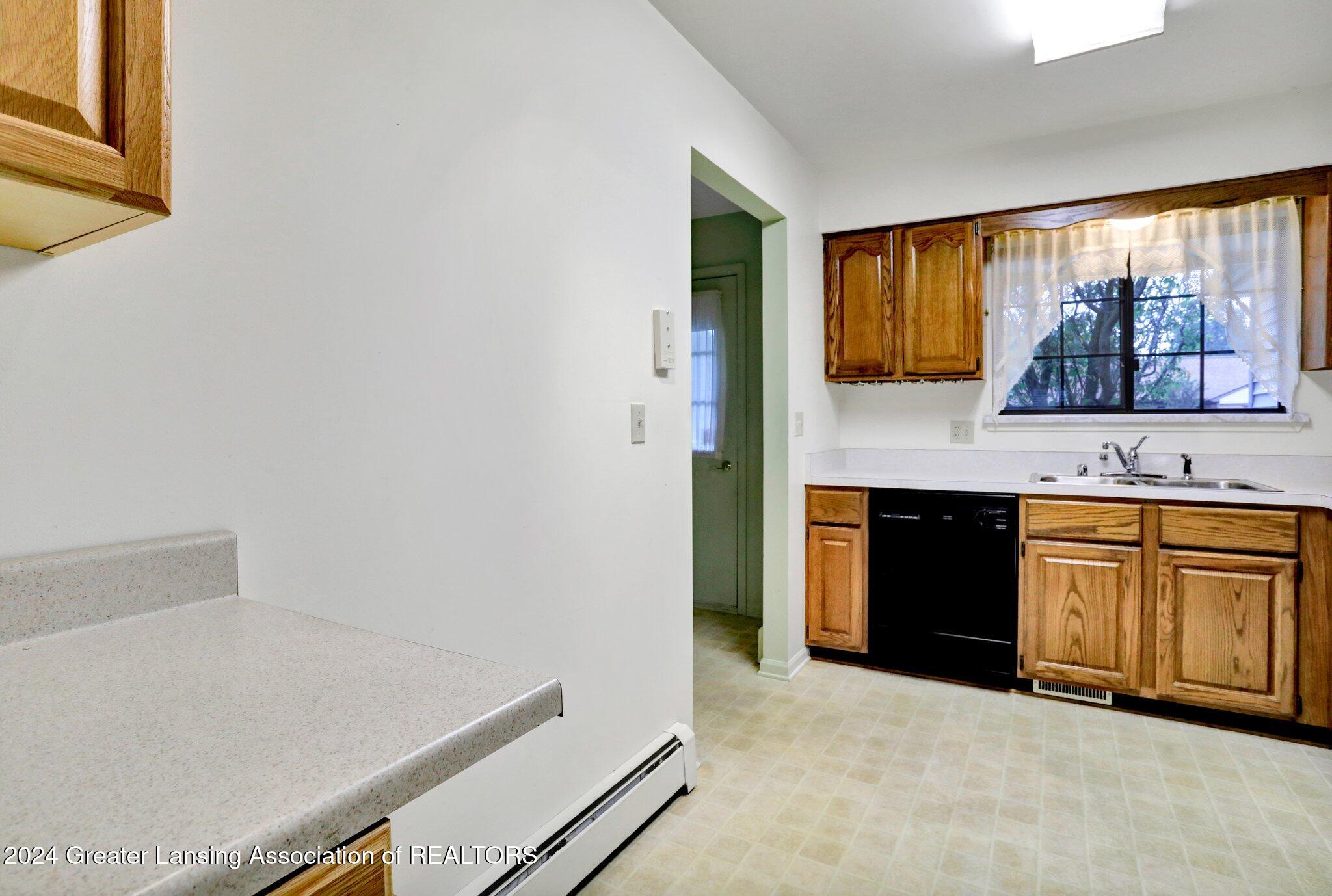523 Red Cedar Boulevard