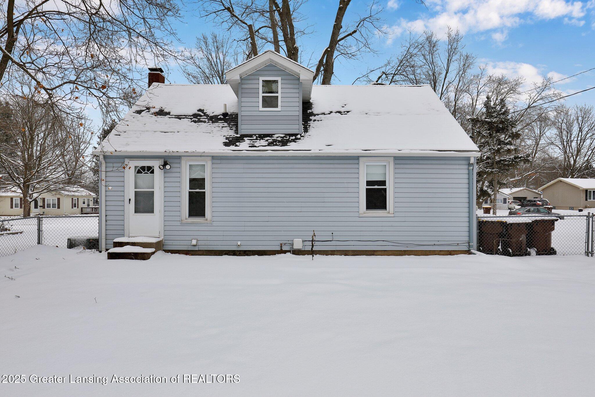 310 Crossman Street