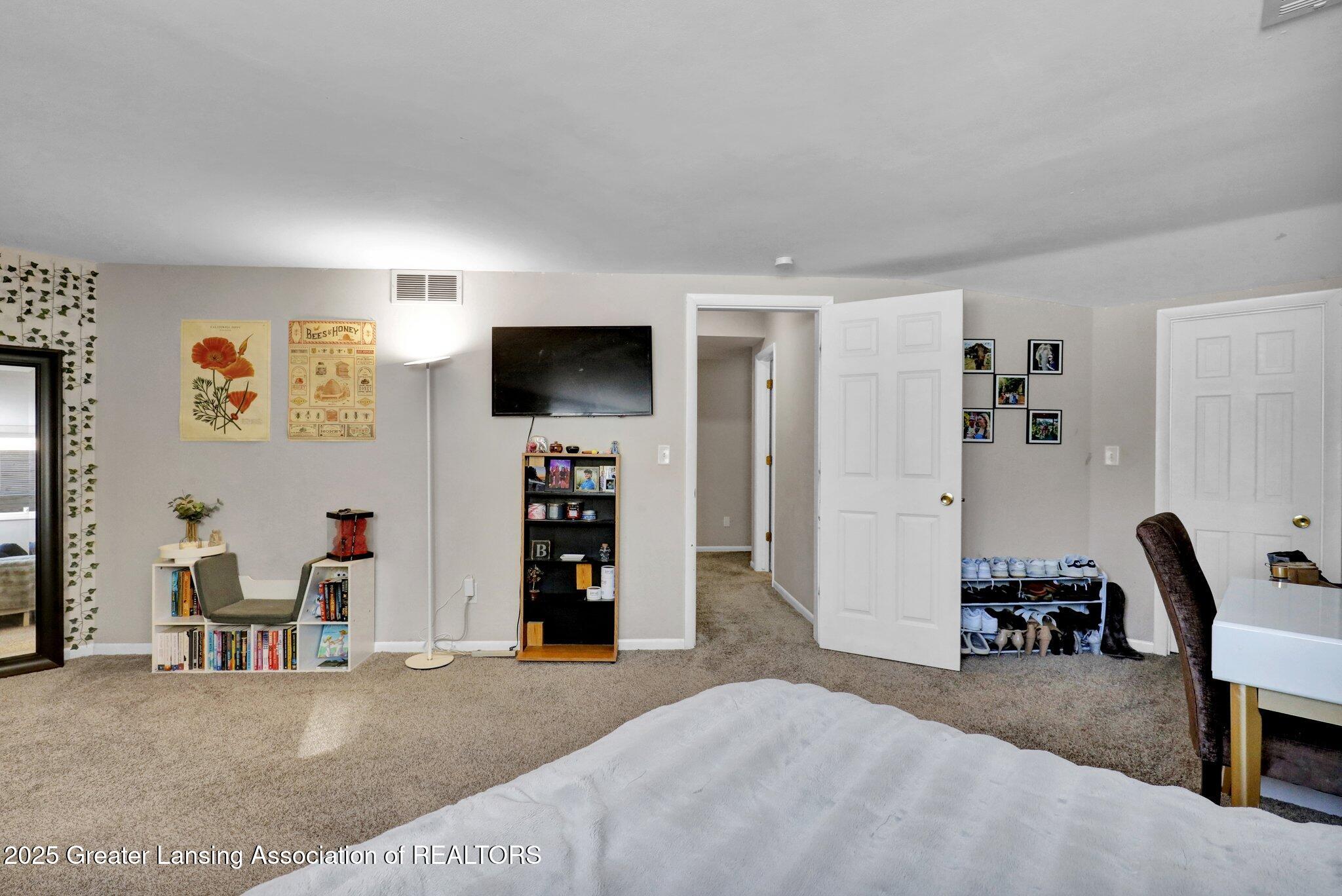 4031 Shoals Drive