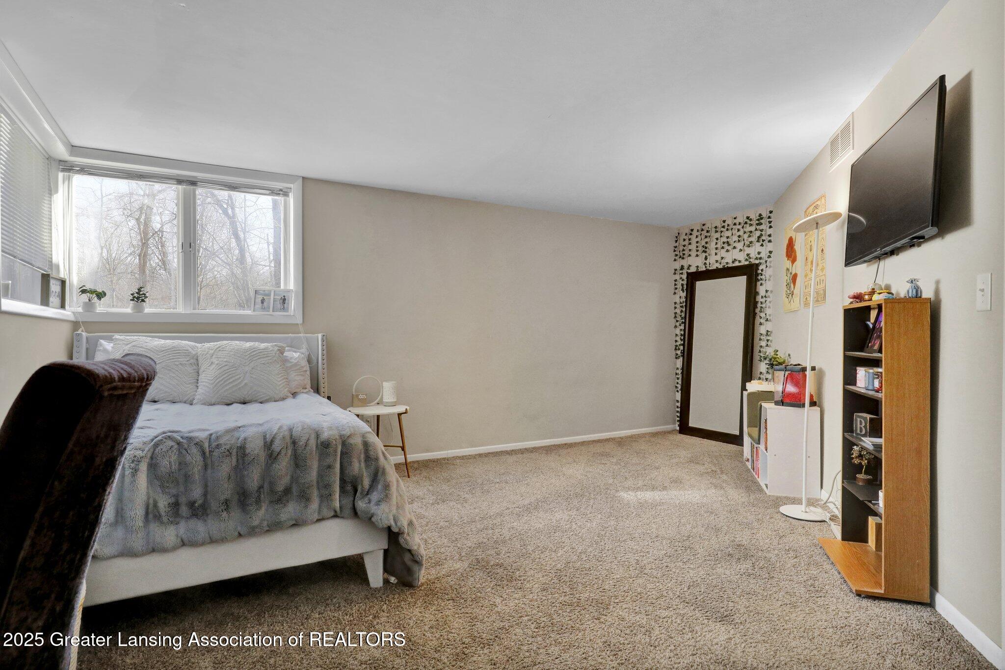 4031 Shoals Drive