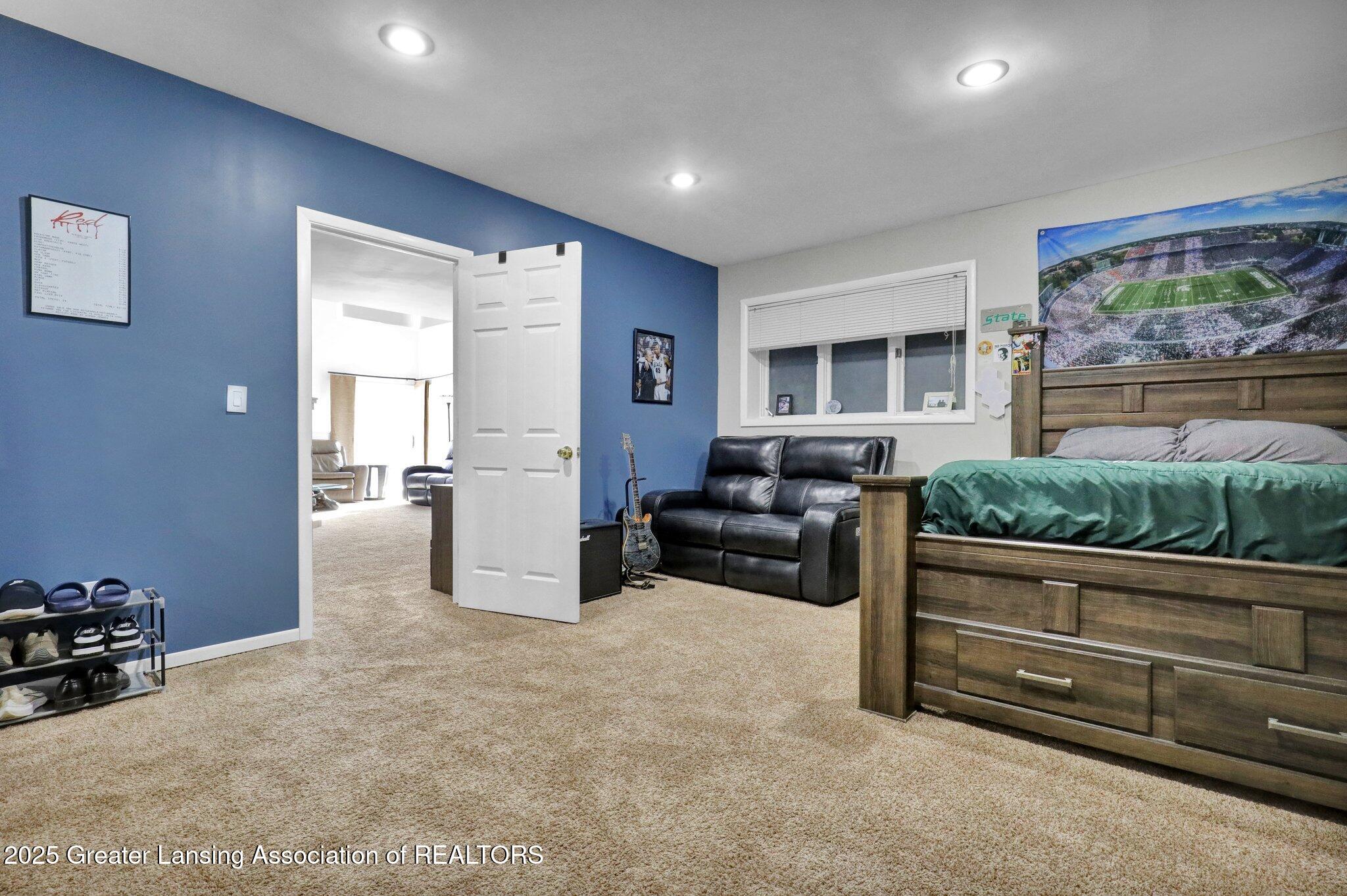 4031 Shoals Drive